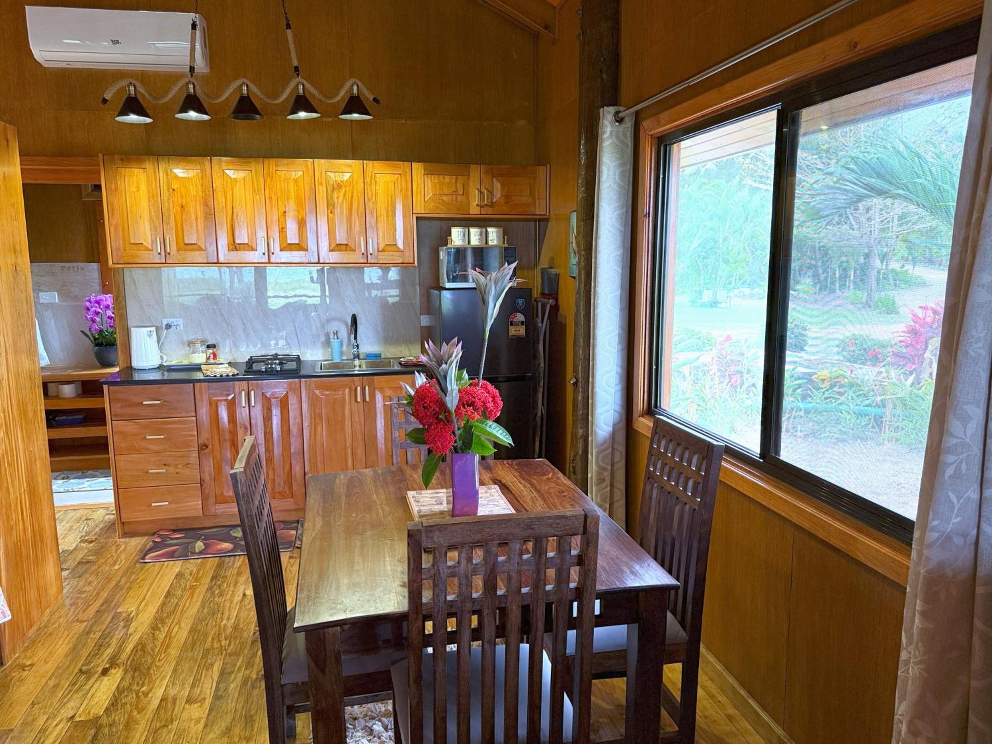 Sigasiga Sands Boutique Bungalows Savusavu Esterno foto